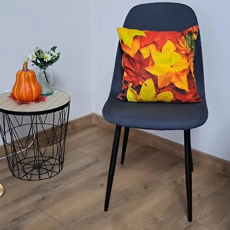 Emily Шальготарьян